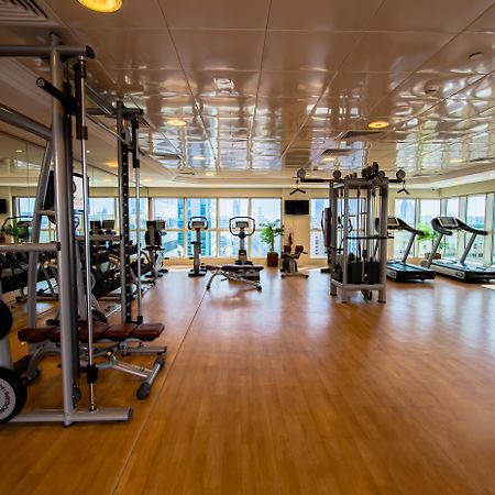 แกรนด์ เมอร์เคียว เรสซิเดนซ์ อาบู ดาบี Aparthotel อาบูดาบี ภายนอก รูปภาพ A gym in a hotel