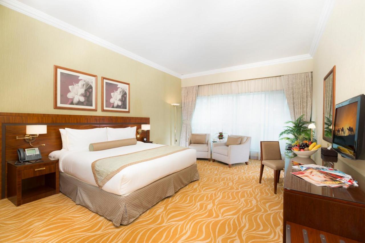 แกรนด์ เมอร์เคียว เรสซิเดนซ์ อาบู ดาบี Aparthotel อาบูดาบี ภายนอก รูปภาพ A room at the hotel