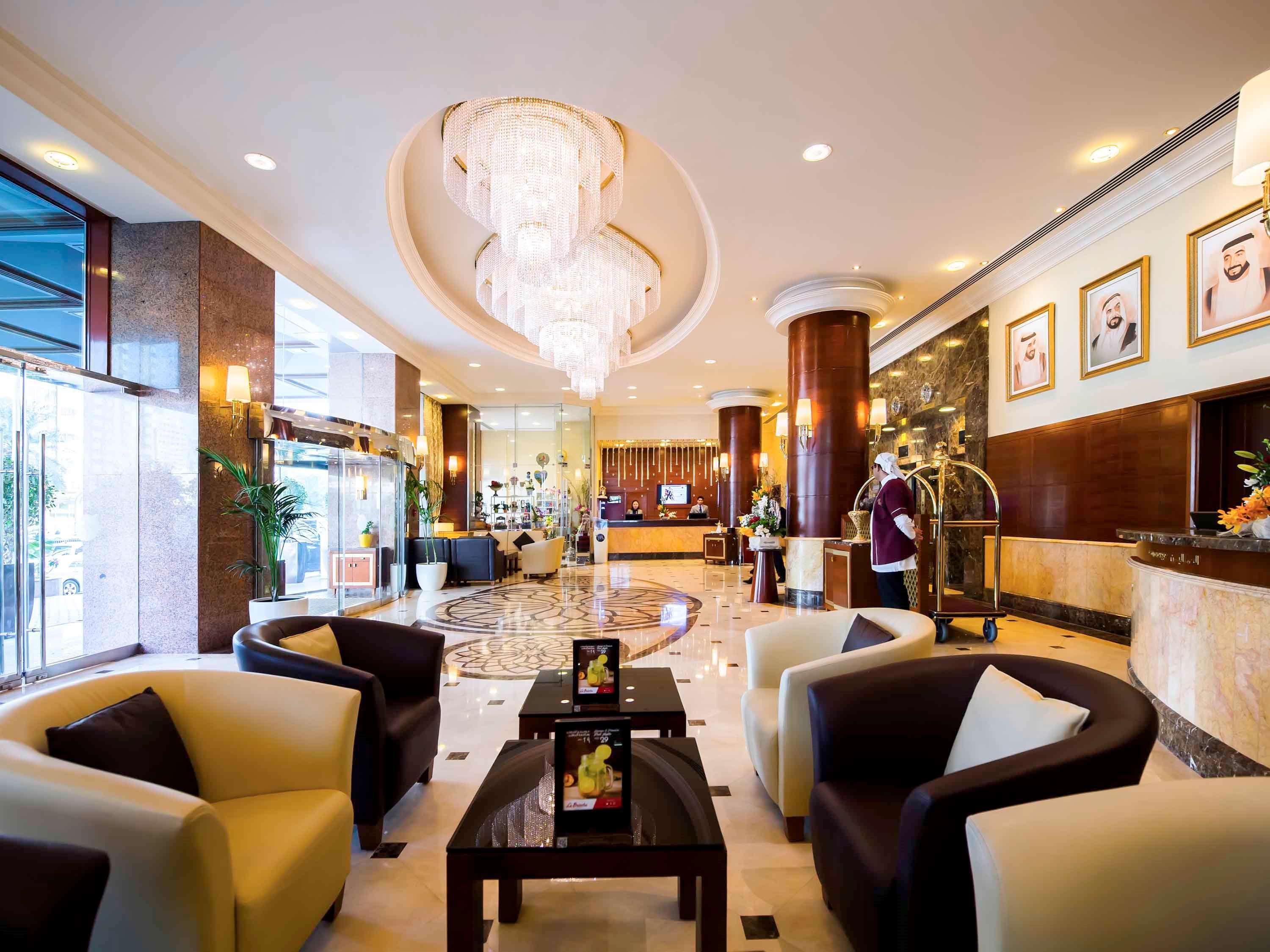 แกรนด์ เมอร์เคียว เรสซิเดนซ์ อาบู ดาบี Aparthotel อาบูดาบี ภายนอก รูปภาพ Lobby