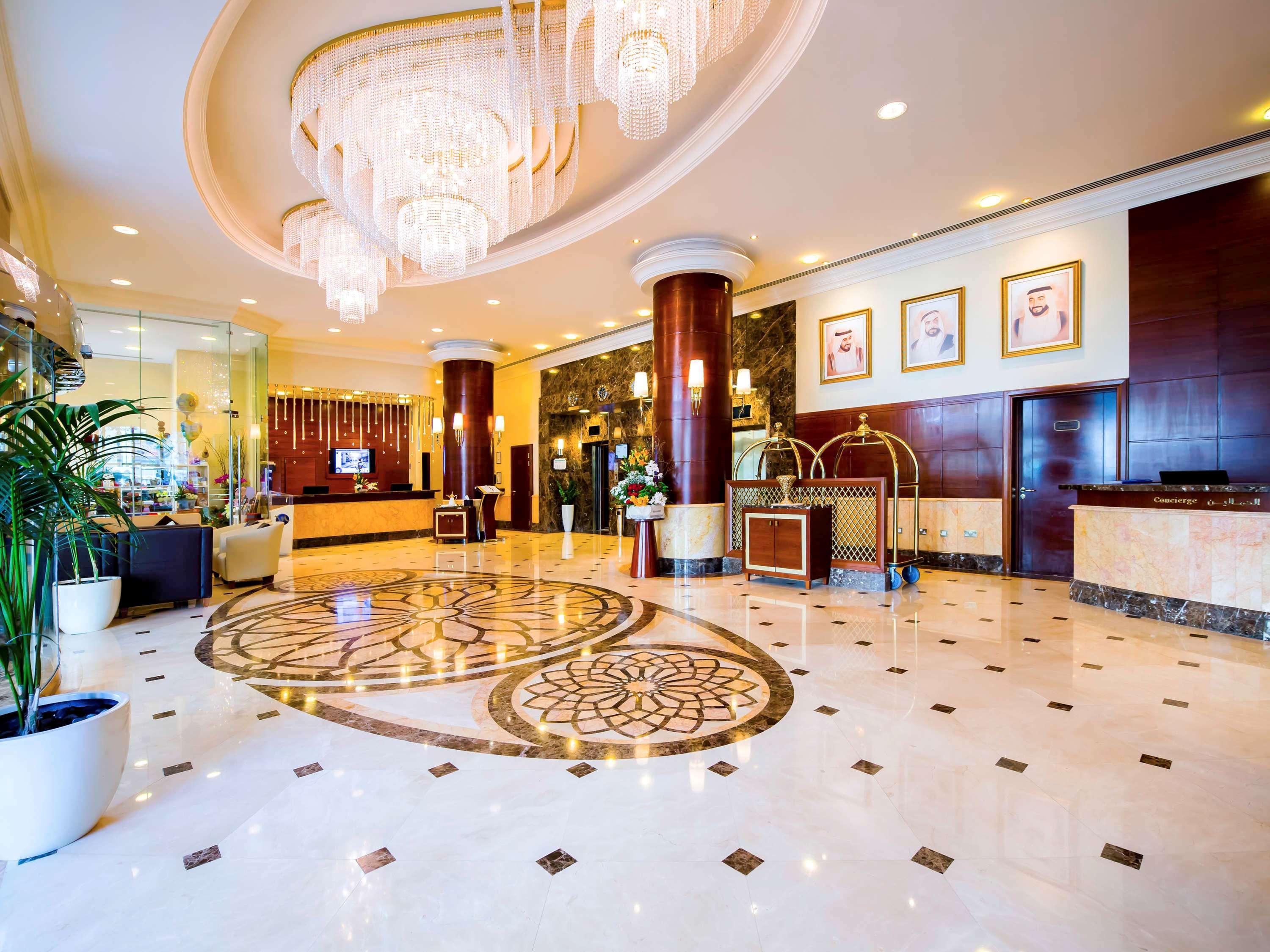แกรนด์ เมอร์เคียว เรสซิเดนซ์ อาบู ดาบี Aparthotel อาบูดาบี ภายนอก รูปภาพ Lobby