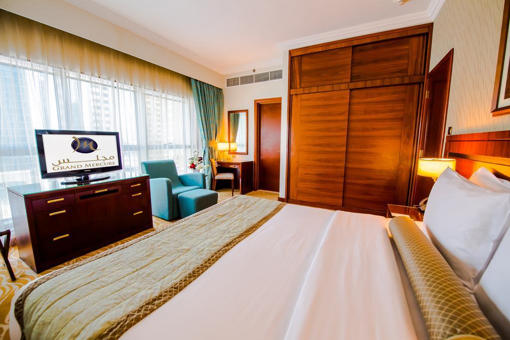 แกรนด์ เมอร์เคียว เรสซิเดนซ์ อาบู ดาบี Aparthotel อาบูดาบี ภายนอก รูปภาพ