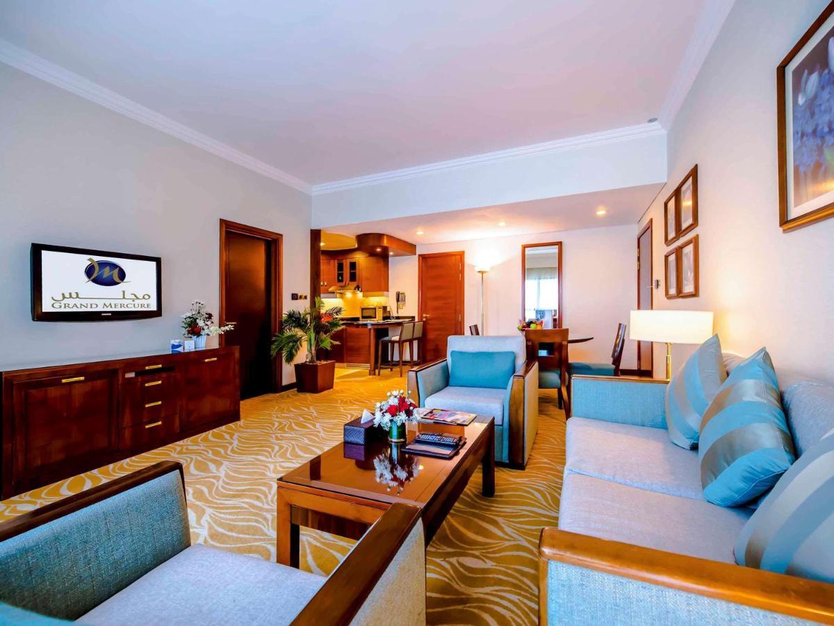 แกรนด์ เมอร์เคียว เรสซิเดนซ์ อาบู ดาบี Aparthotel อาบูดาบี ภายนอก รูปภาพ Suite